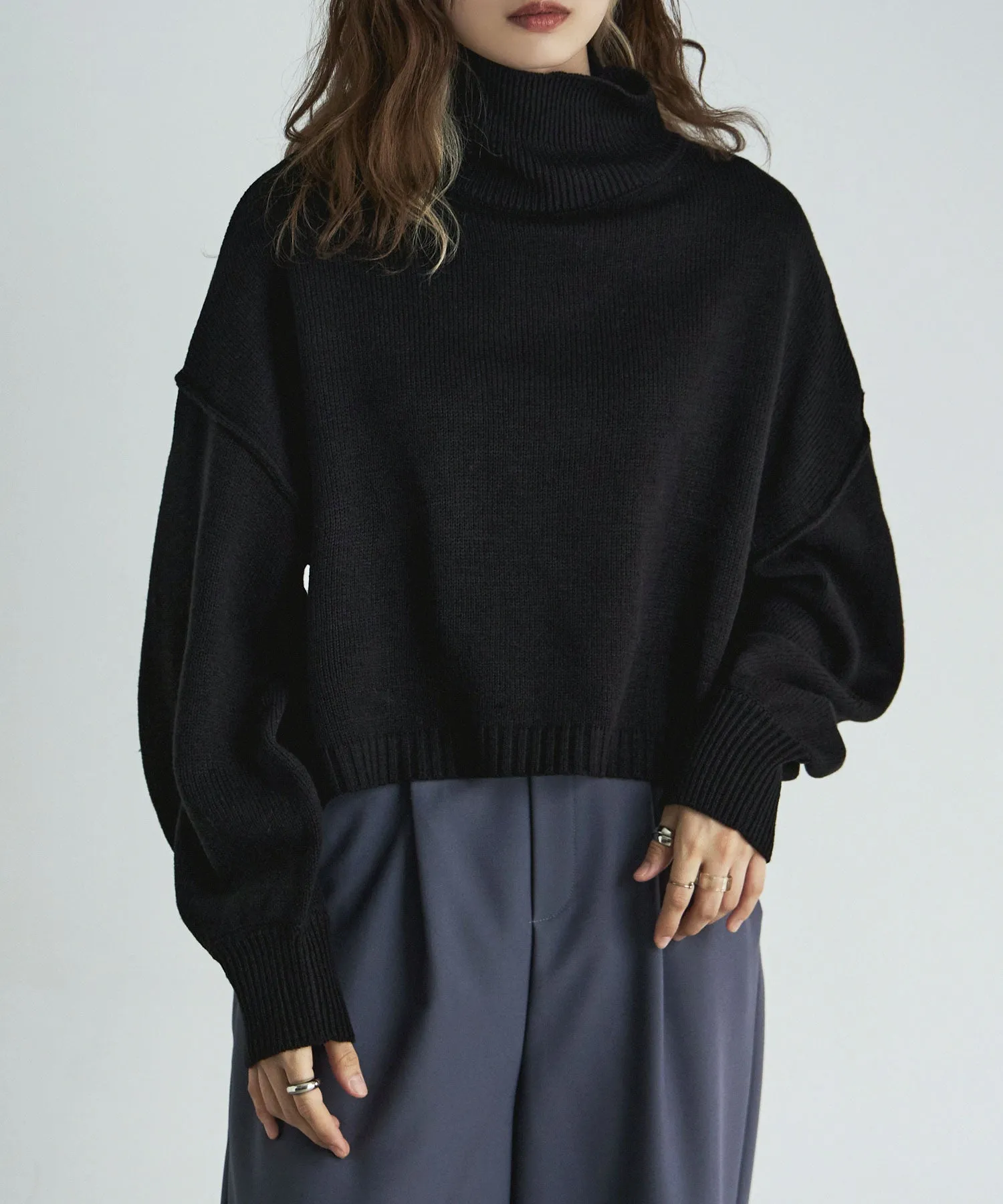 Bulky high neck knit