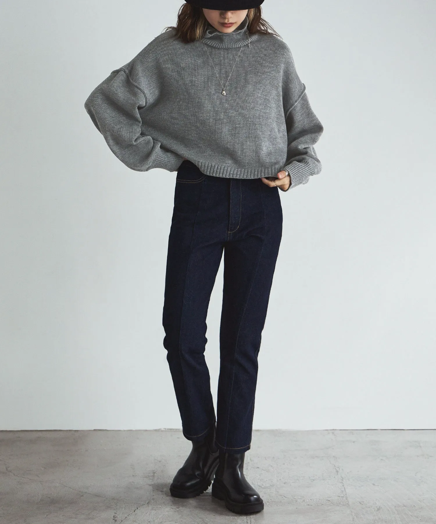 Bulky high neck knit
