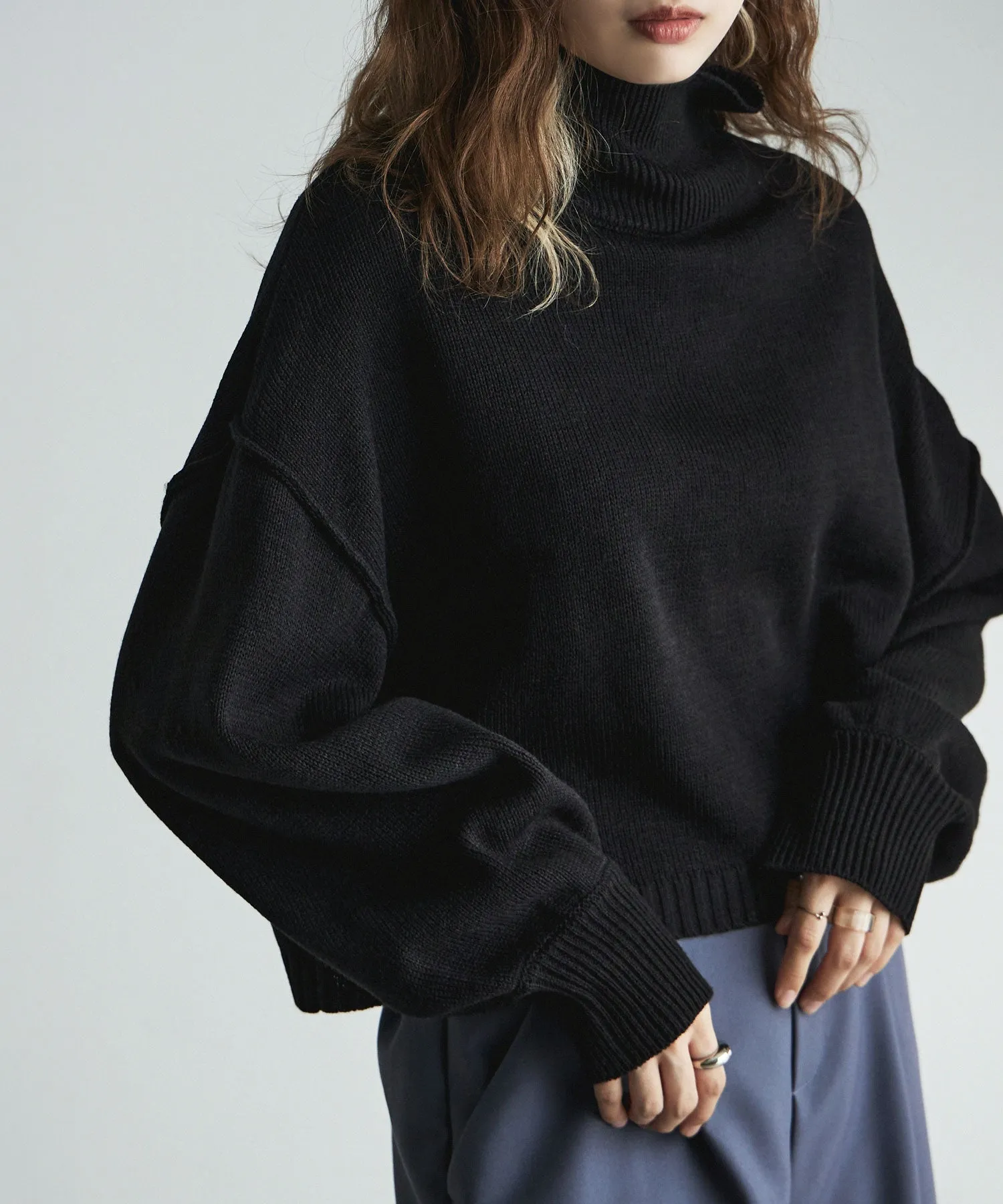 Bulky high neck knit
