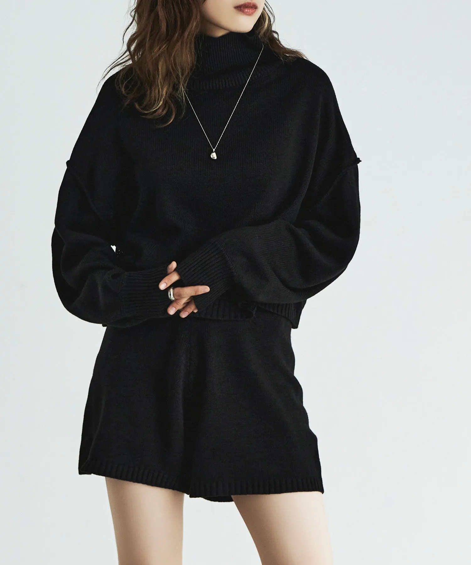 Bulky high neck knit
