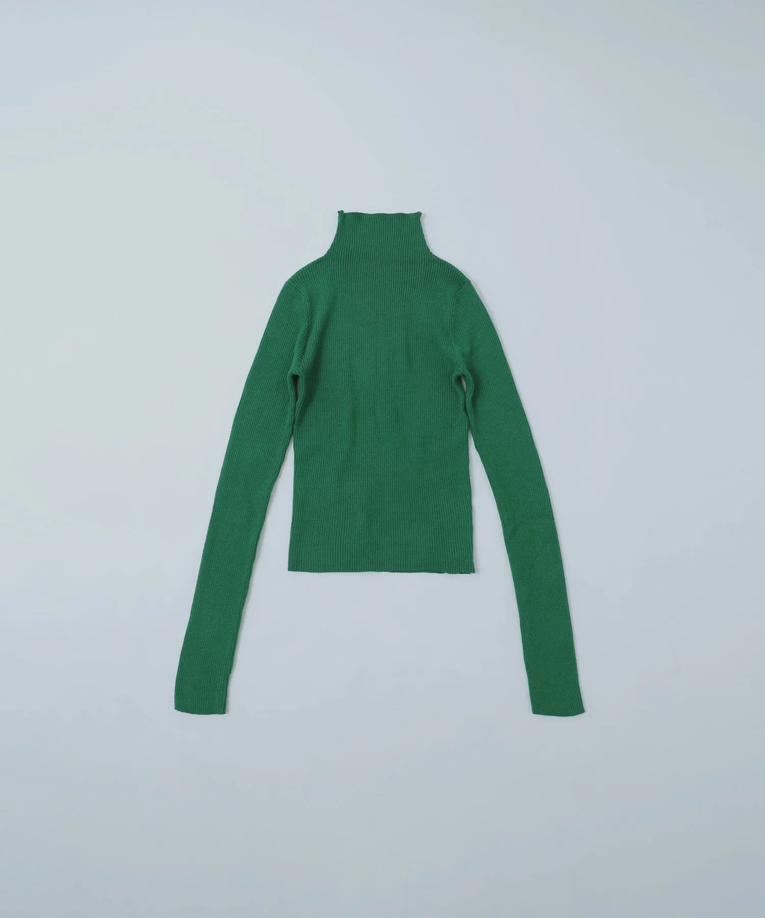 Finger hole high-neck rib knit
