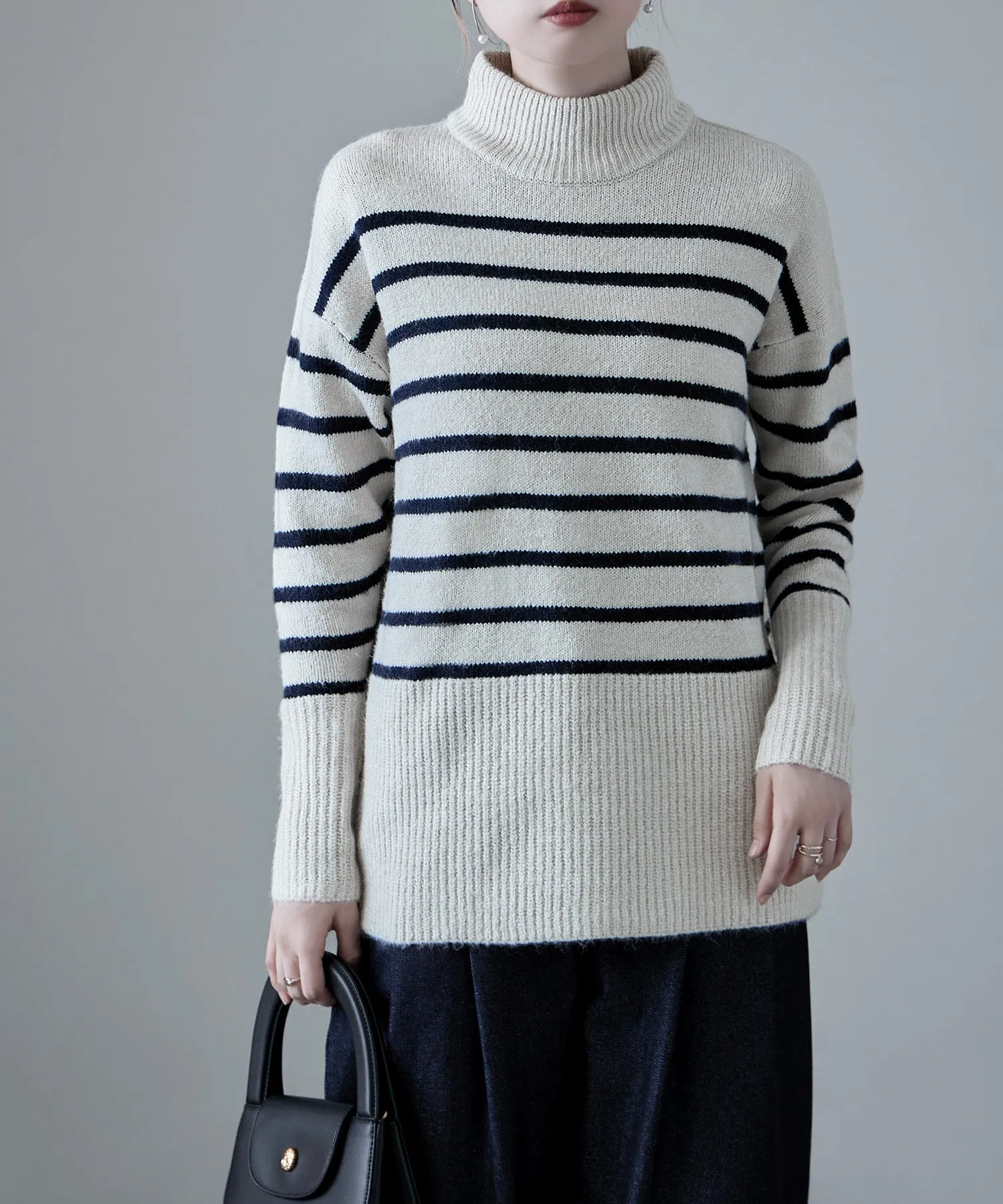 High neck border knit