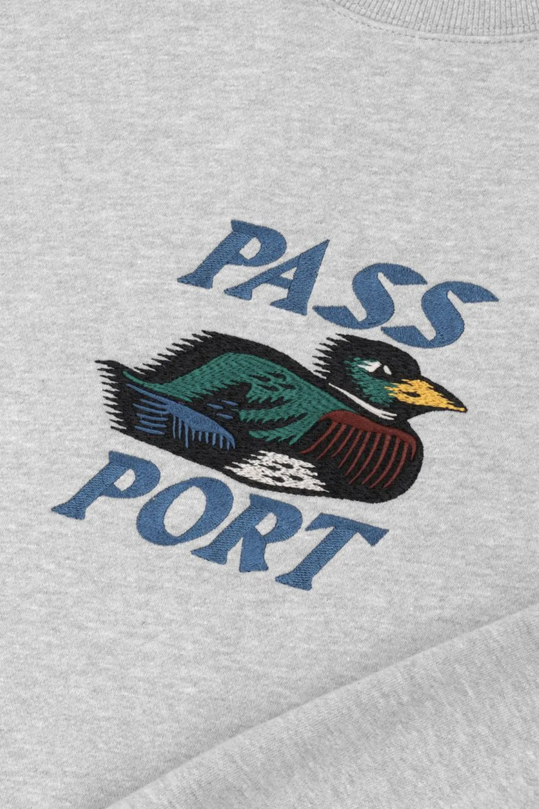 PASS~PORT FAST DUCK CREW SWEATER - GREY ASH